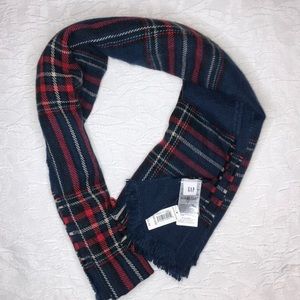 Gap Cozy Scarf in Elysian Blue